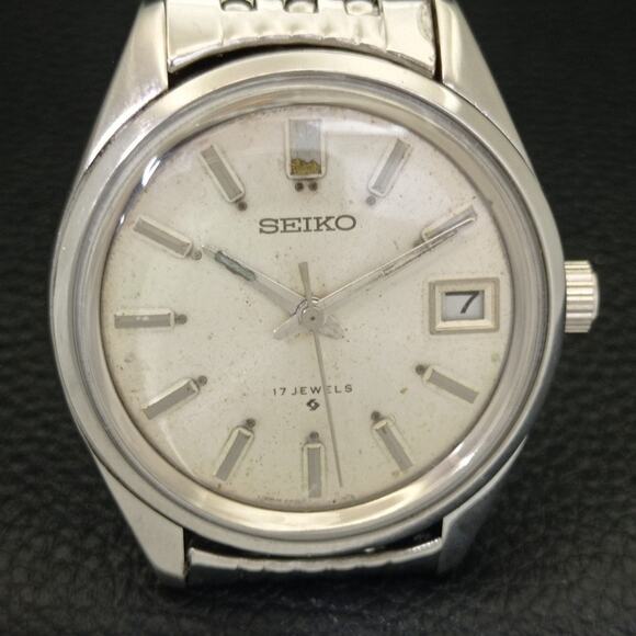 Vintage 1981 Seiko Manual Mens Silver Watch W/daydate & Patina accents - Picture 4 of 9